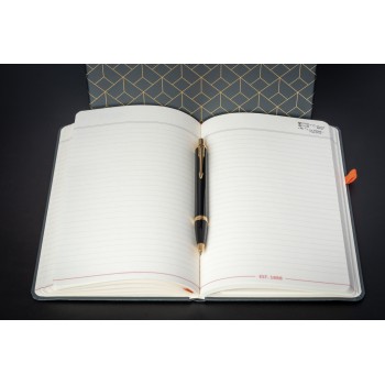 Набор Parker IM Black GT (шариковая ручка + блокнот)